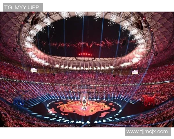 当绿茵场上的巨星邂逅新闻界的女神爱情故事的奇妙旅程